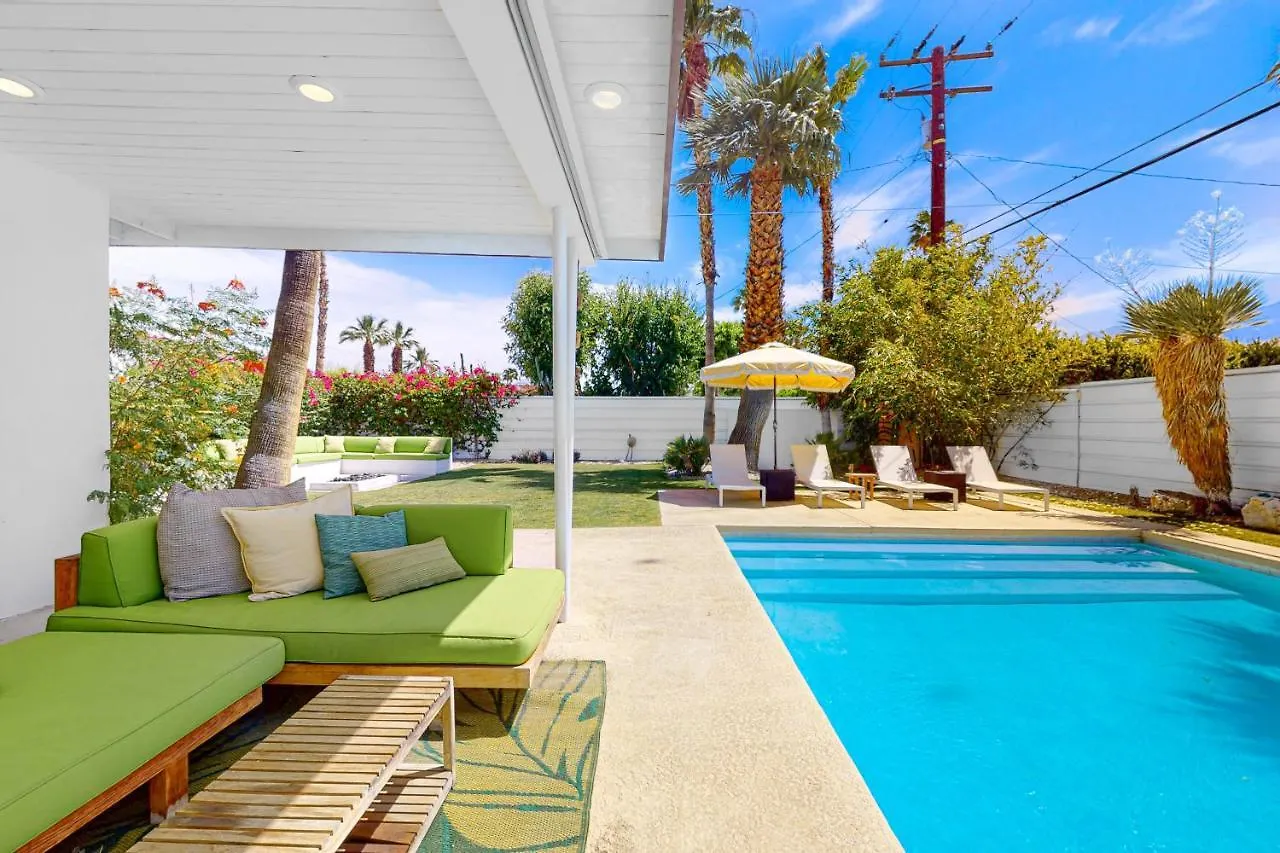 The Lucky Palm Permit# 1087 Villa Palm Springs Holiday home